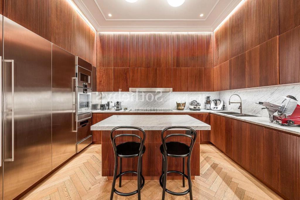 Zalupa Apartamento Roma